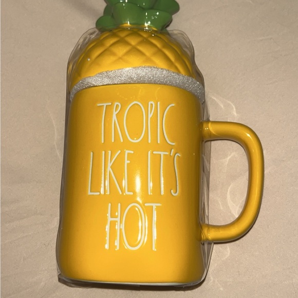 NWT Rae Dunn “Tropic like it’s hot” Coffee mug and topper - Picture 2 of 3
